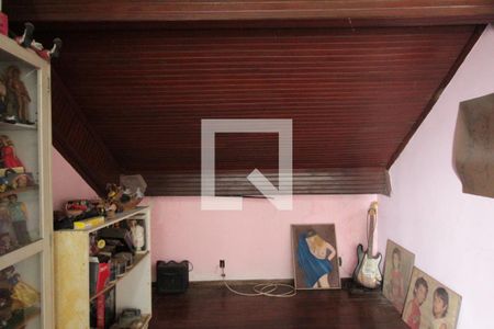 Casa à venda com 370m², 5 quartos e 4 vagasSala de TV