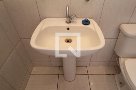 Casa à venda com 370m², 5 quartos e 4 vagasBanheiro da Suite 1