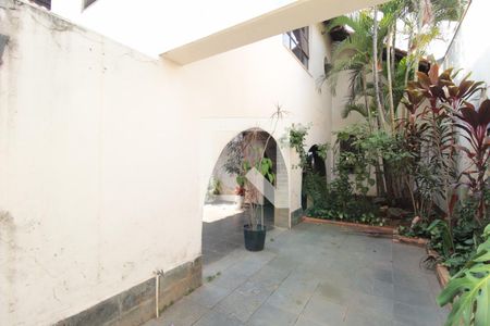 Casa à venda com 370m², 5 quartos e 4 vagasGaragem