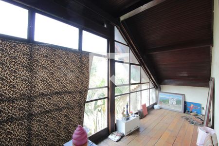 Casa à venda com 370m², 5 quartos e 4 vagasEscritório