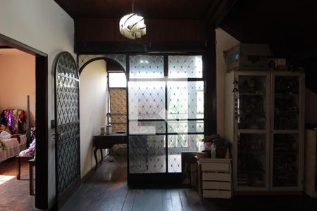 Casa à venda com 370m², 5 quartos e 4 vagasSala de TV