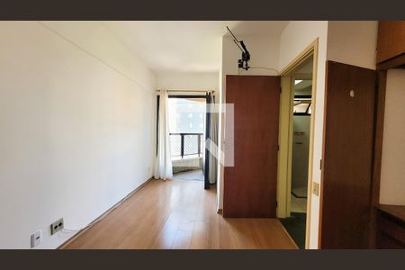 Quarto de apartamento para alugar com 1 quarto, 65m² em Cambuí , Campinas