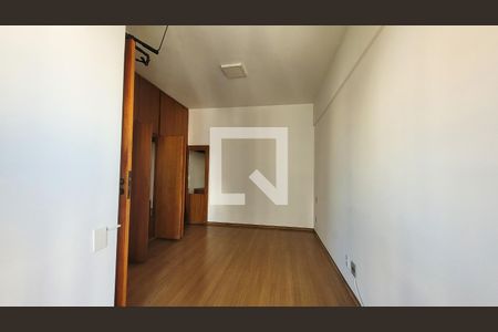 Quarto de apartamento para alugar com 1 quarto, 65m² em Cambuí , Campinas