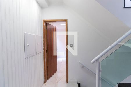 Casa de condomínio à venda com 165m², 3 quartos e 2 vagasCorredor