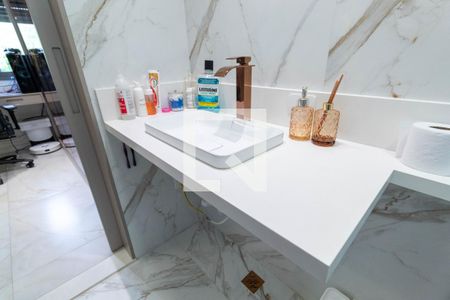 Casa de condomínio à venda com 165m², 3 quartos e 2 vagasBanheiro da Suíte 2