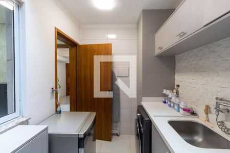 Casa de condomínio à venda com 165m², 3 quartos e 2 vagasLavanderia