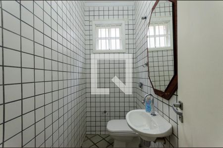 Casa à venda com 178m², 3 quartos e 2 vagas Casa à venda com 178m², 3 quartos e 2 vagasLavabo