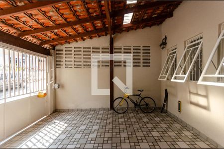 Casa à venda com 178m², 3 quartos e 2 vagas Casa à venda com 178m², 3 quartos e 2 vagasGaragem