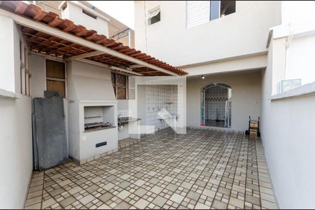 Casa à venda com 178m², 3 quartos e 2 vagas Casa à venda com 178m², 3 quartos e 2 vagasEspaço Gourmet