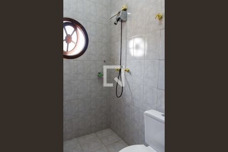 Casa à venda com 280m², 3 quartos e 2 vagas Casa à venda com 280m², 3 quartos e 2 vagasBanheiro da Suíte 2