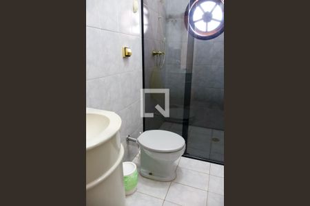 Casa à venda com 280m², 3 quartos e 2 vagas Casa à venda com 280m², 3 quartos e 2 vagasBanheiro da Suíte 1