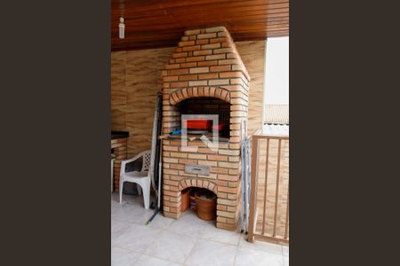 Casa à venda com 280m², 3 quartos e 2 vagas Casa à venda com 280m², 3 quartos e 2 vagasÁrea comum - Churrasqueira