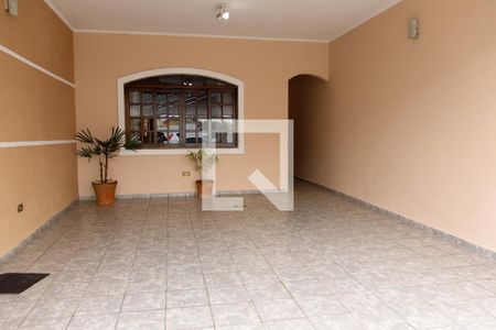 Casa à venda com 280m², 3 quartos e 2 vagas Casa à venda com 280m², 3 quartos e 2 vagasGaragem