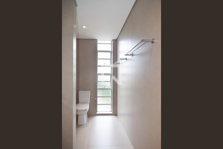 Apartamento à venda com 190m², 3 quartos e 1 vagaBanheiro Quarto 2 - Suíte