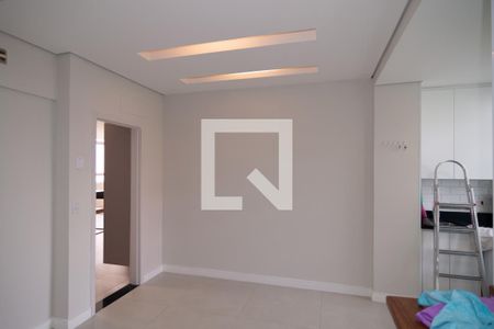 Apartamento à venda com 190m², 3 quartos e 1 vagaÁrea de Serviço