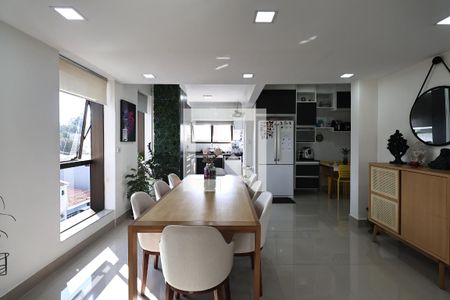 Apartamento à venda com 198m², 4 quartos e 4 vagasCozinha