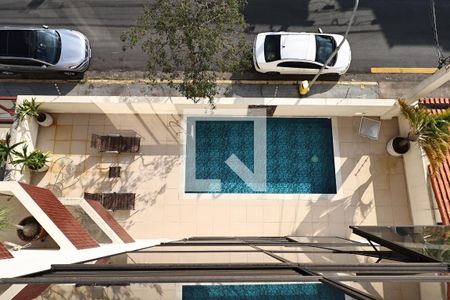 Apartamento à venda com 198m², 4 quartos e 4 vagasÁrea comum - Piscina
