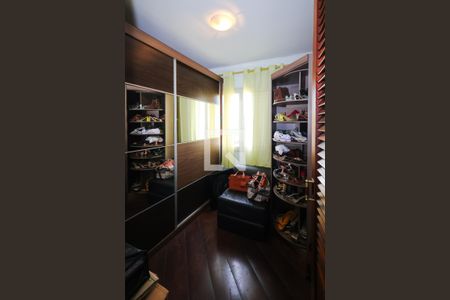 Apartamento à venda com 87m², 3 quartos e 1 vagaCloset