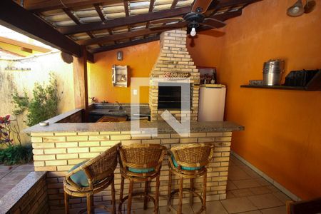 Casa de condomínio à venda com 111m², 3 quartos e 2 vagasVaranda