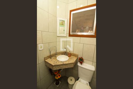 Casa de condomínio à venda com 111m², 3 quartos e 2 vagasLavabo