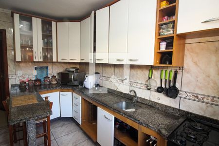 Casa de condomínio à venda com 111m², 3 quartos e 2 vagasCozinha