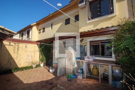 Casa de condomínio à venda com 111m², 3 quartos e 2 vagasQuintal