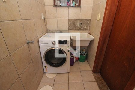 Casa de condomínio à venda com 111m², 3 quartos e 2 vagasÁrea de Serviço