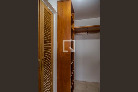 Apartamento para alugar com 50m², 1 quarto e 1 vaga Apartamento para alugar com 50m², 1 quarto e 1 vagaSuíte - Closet