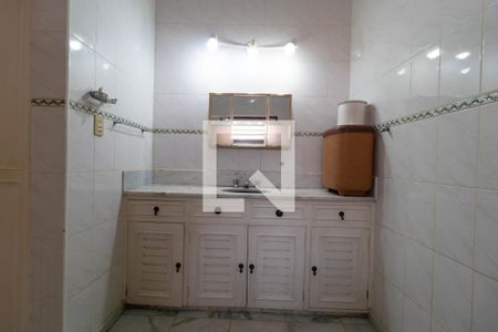 Casa à venda com 430m², 3 quartos e 4 vagas Casa à venda com 430m², 3 quartos e 4 vagasBanheiro da Suíte 02