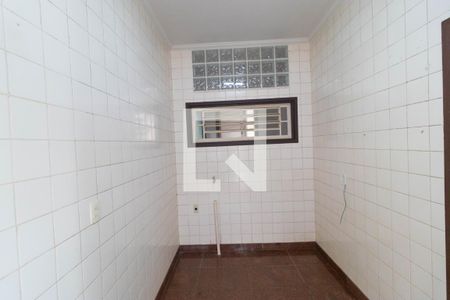 Casa à venda com 430m², 3 quartos e 4 vagas Casa à venda com 430m², 3 quartos e 4 vagasÁrea de Serviço