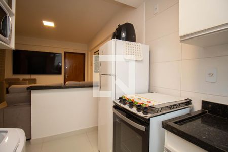 Cozinha e Área de Serviço de apartamento para alugar com 1 quarto, 45m² em Setor Habitacional Vicente Pires, Brasília