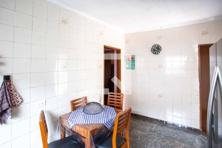 Casa à venda com 245m², 4 quartos e 1 vaga Casa à venda com 245m², 4 quartos e 1 vagaCozinha