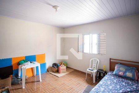 Casa à venda com 245m², 4 quartos e 1 vaga Casa à venda com 245m², 4 quartos e 1 vagaQuarto Casa 2
