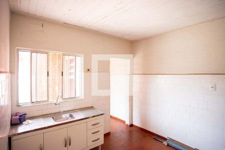 Casa à venda com 245m², 4 quartos e 1 vaga Casa à venda com 245m², 4 quartos e 1 vagaCozinha Casa 2
