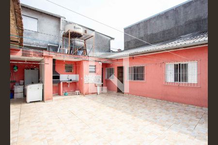 Casa à venda com 245m², 4 quartos e 1 vaga Casa à venda com 245m², 4 quartos e 1 vagaQuintal