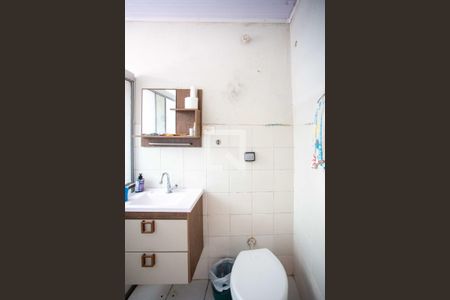 Casa à venda com 245m², 4 quartos e 1 vaga Casa à venda com 245m², 4 quartos e 1 vagaBanheiro Casa 2