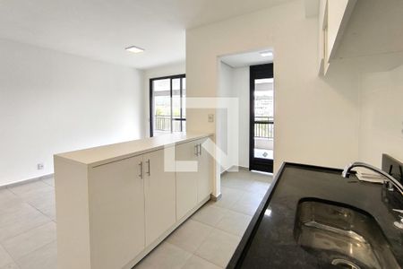 Apartamento à venda com 104m², 3 quartos e 2 vagas Apartamento à venda com 104m², 3 quartos e 2 vagasCozinha e Área de Serviço