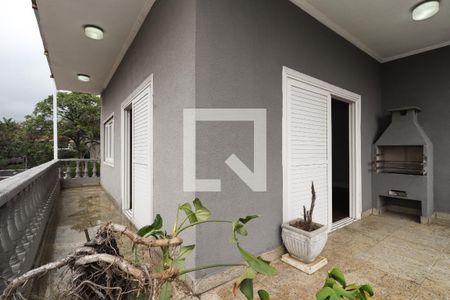 Casa para alugar com 190m², 3 quartos e 4 vagas Casa para alugar com 190m², 3 quartos e 4 vagasVaranda do Hall dos Quartos