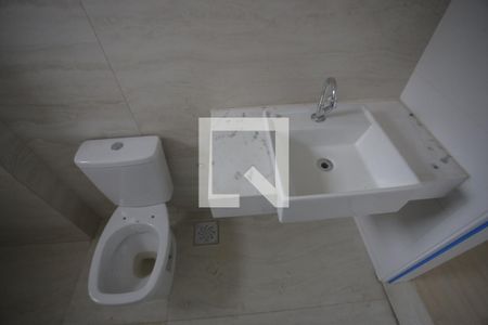 Apartamento à venda com 77m², 3 quartos e 2 vagasBanheiro da Suíte