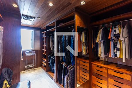 Apartamento à venda com 623m², 3 quartos e 6 vagasSuíte 1 - Closet 1