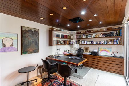 Apartamento à venda com 623m², 3 quartos e 6 vagasEscritório