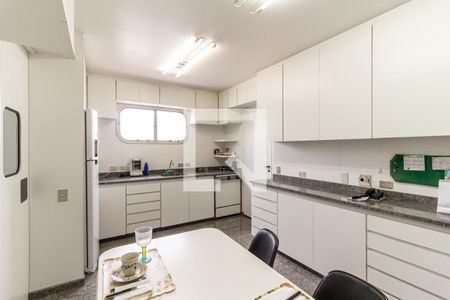 Apartamento à venda com 623m², 3 quartos e 6 vagasCozinha