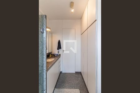 Apartamento à venda com 623m², 3 quartos e 6 vagasSuíte 1 - Banheiro 2