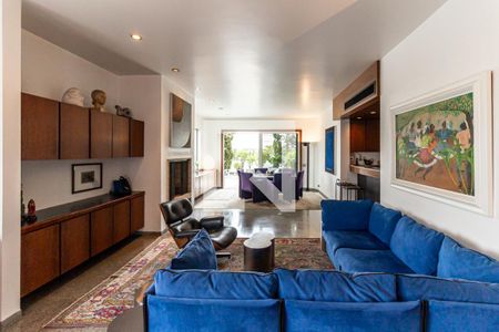 Apartamento à venda com 623m², 3 quartos e 6 vagasSala 2