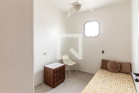 Apartamento à venda com 623m², 3 quartos e 6 vagasQuarto de Serviço 1