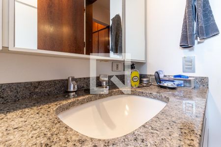 Apartamento à venda com 623m², 3 quartos e 6 vagasSuíte 1 - Banheiro 2