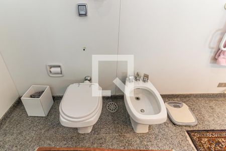 Apartamento à venda com 623m², 3 quartos e 6 vagasSuíte 1 - Banheiro 1