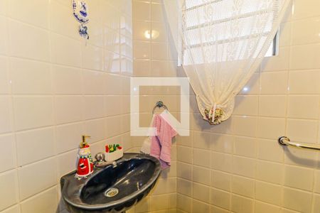 Casa à venda com 190m², 3 quartos e 2 vagasLavabo