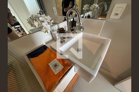 Apartamento para alugar com 59m², 2 quartos e 1 vaga Apartamento para alugar com 59m², 2 quartos e 1 vagaBanheiro