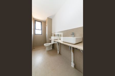 Apartamento para alugar com 39m², 1 quarto e 1 vaga Apartamento para alugar com 39m², 1 quarto e 1 vagaBanheiro da Suíte